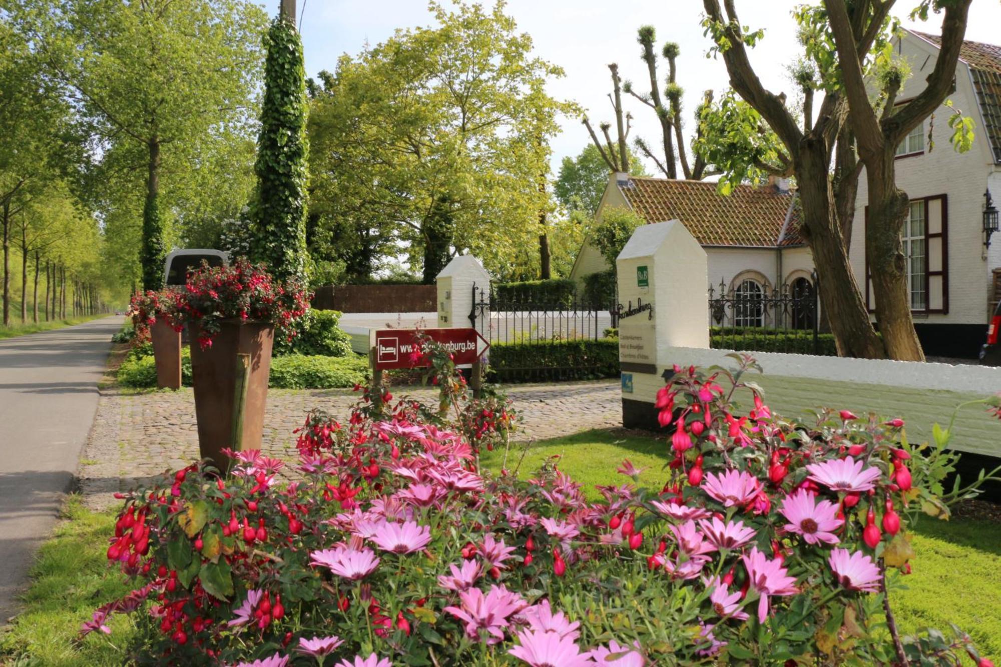 B&B Pronkenburg ブルージュ エクステリア 写真